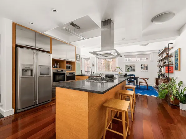 123 Baxter St APT 3A, New York, NY 10013