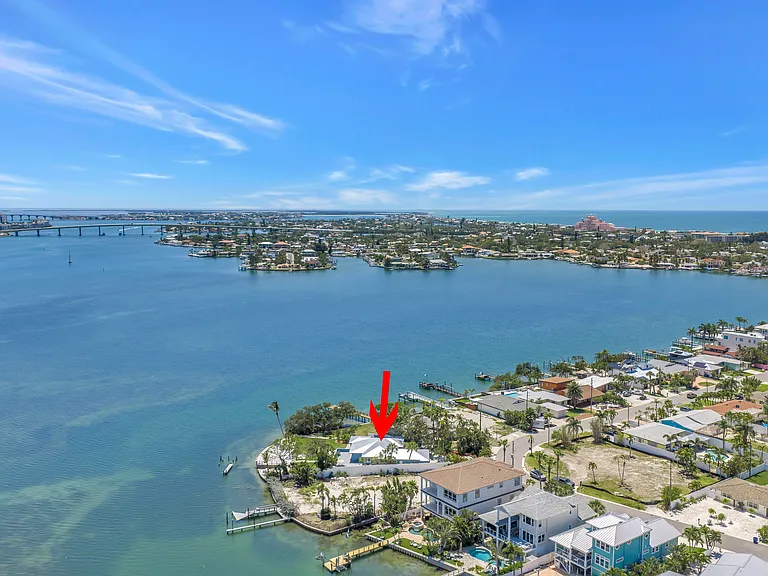 View looking south toward the Bayway and Tierra Verde. DonCeSar is to the top right side of the photo and is a beautiful sight from our patio.