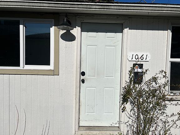 4th image of 1061 16th St SE #1061