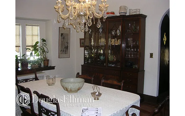 Sold by Douglas Elliman | media 20