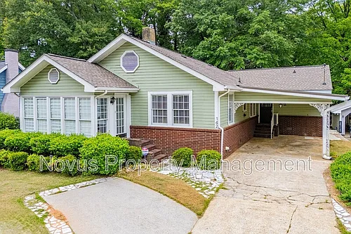 142 Oak Ave Photo 1