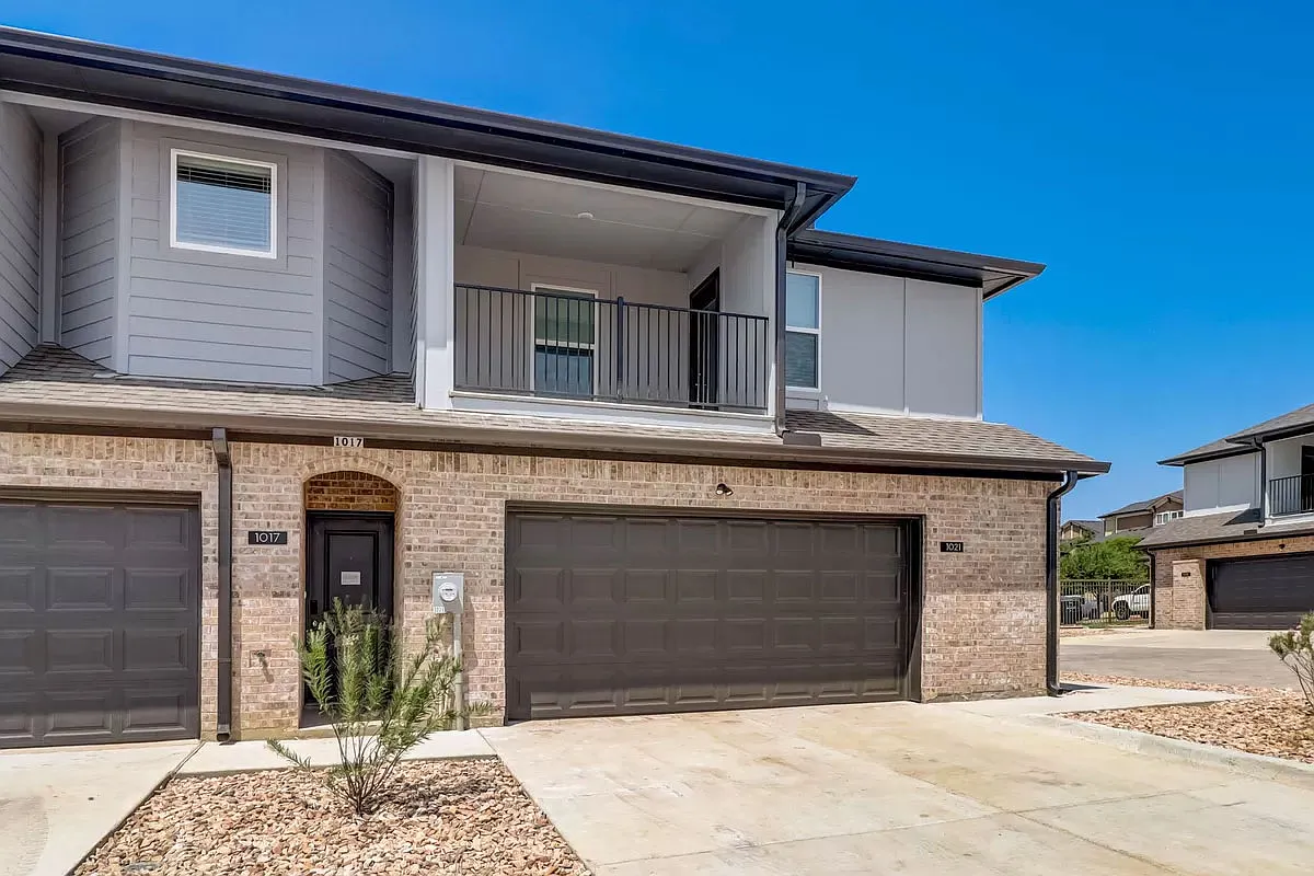 Magnolia Townhomes — Photo 4