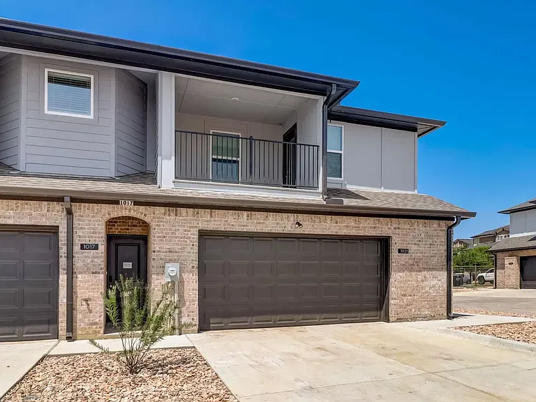 Magnolia Townhomes — Photo 4