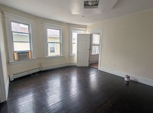 406 Gregory St #1, Bridgeport, CT 06604