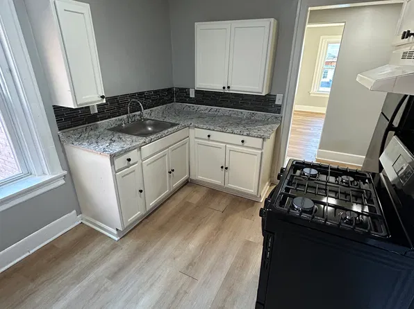 1001 E High St APT A3, Springfield, OH 45505