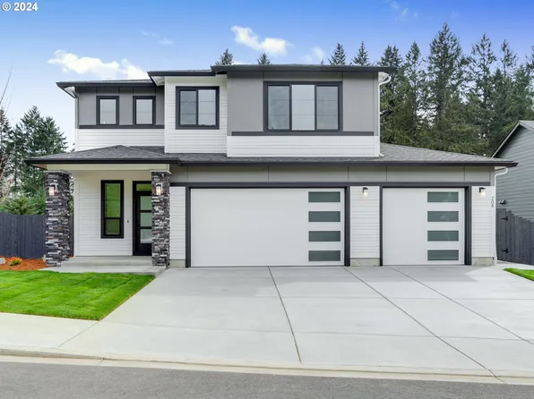 208 W 19th St, La Center, WA 98629