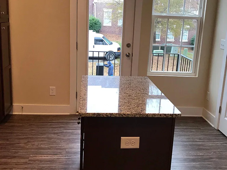 2313 Silver Crescent Dr — Photo 8