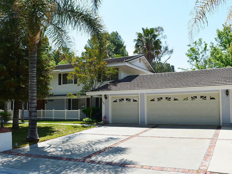 1st image of 15866 Falconrim Dr