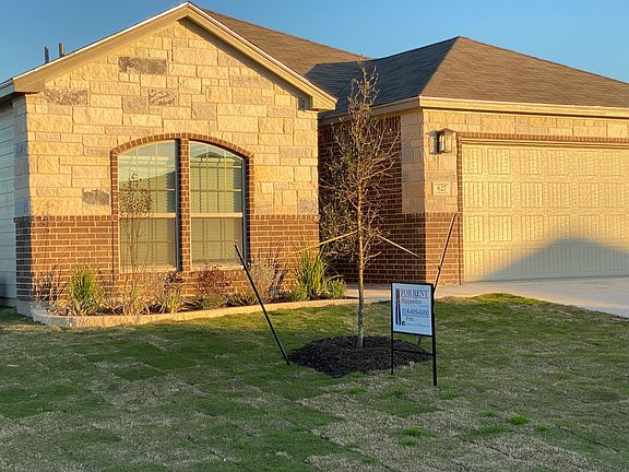 2nd image of 627 Parkfield Ln