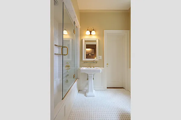 Sold by Stribling | media 10