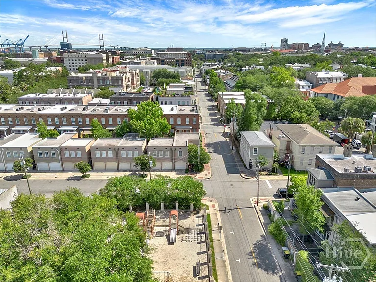 302 W Wayne St #CARRIAGE HOUSE — Photo 30
