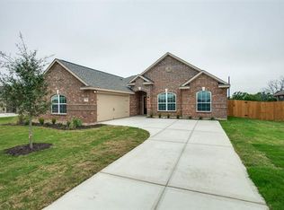 502 Ivy Ct, Red Oak, TX 75154