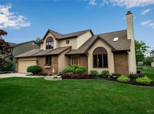 868 Carter Creek Dr, Grand Island, NY 14072