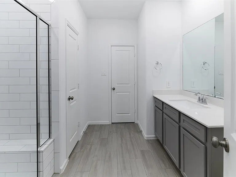 665 Royal Arch Dr — Photo 19