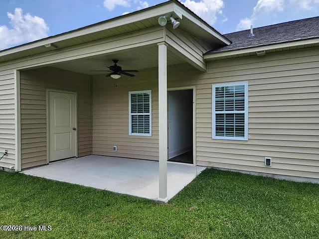 3221 Gordon Dr #A — Photo 10