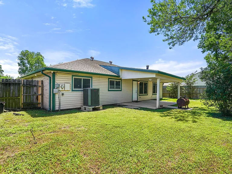 9731 Shell Rock Rd — Photo 19