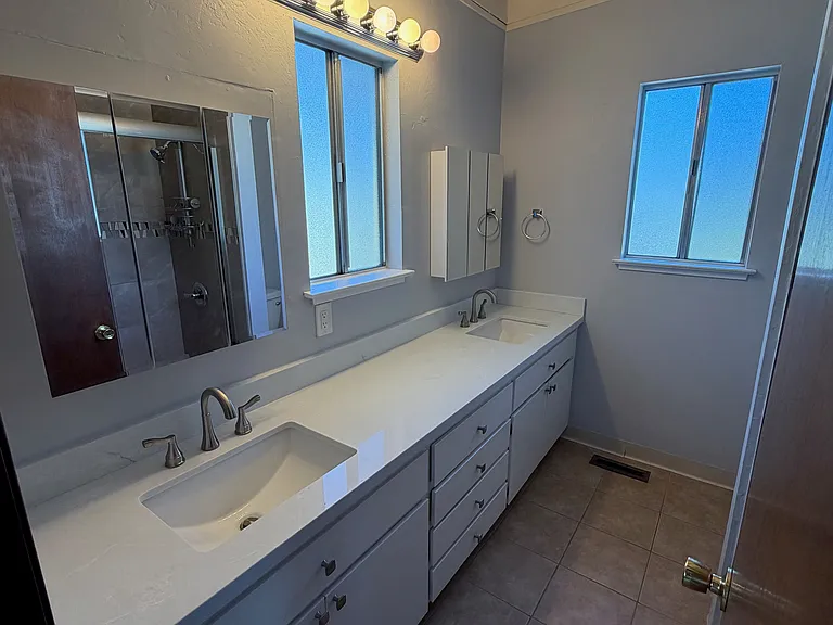 3630 Lupine Ave — Photo 24