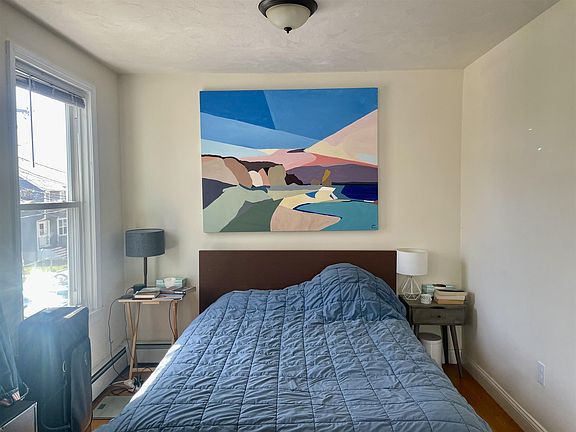 3rd image of 387 Columbia St #3