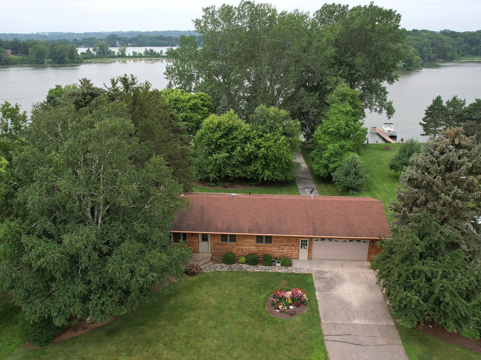 18671 Long Lake Rd, Richmond, MN 56368 | Zillow