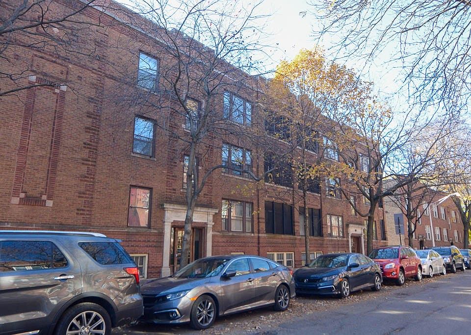 1st image of 2443 W Sunnyside Ave #2