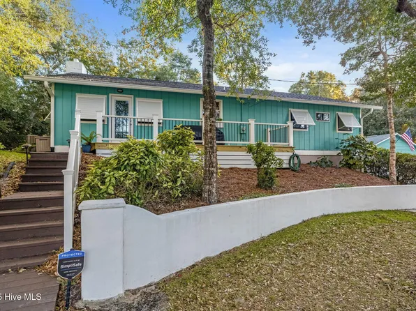 201 Hoop Pole Creek Drive, Atlantic Beach, NC 28512