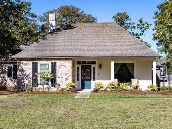 34999 Molly Dr, Denham Springs, LA 70706
