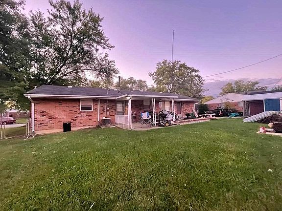 3rd image of 4097 Highland Dr