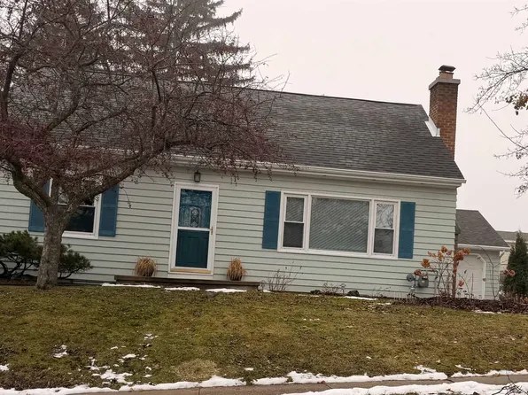 507 Mary St, Beaver Dam, WI 53916