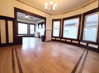 3313 W McKinley Blvd, Milwaukee, WI