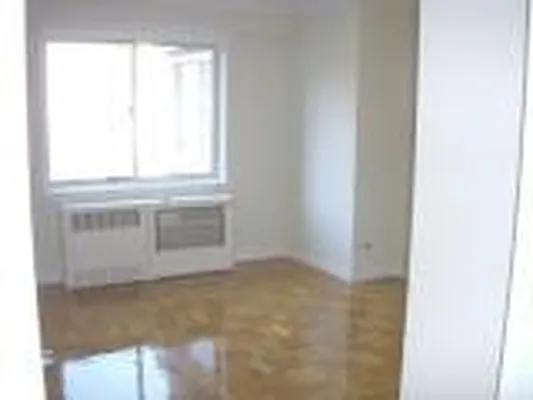 Rented by Stonehenge NYC LLC | media 2