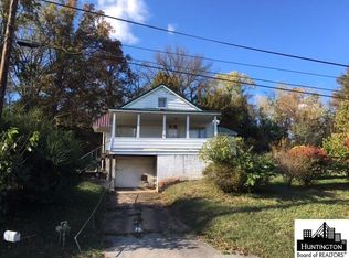 1043 Cedar Crest Dr, Huntington, WV 25705