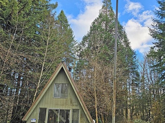 2nd image of 3017 Graf Road