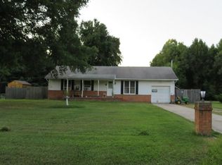 683 Holly Vista Dr, Colonial Beach, VA 22443