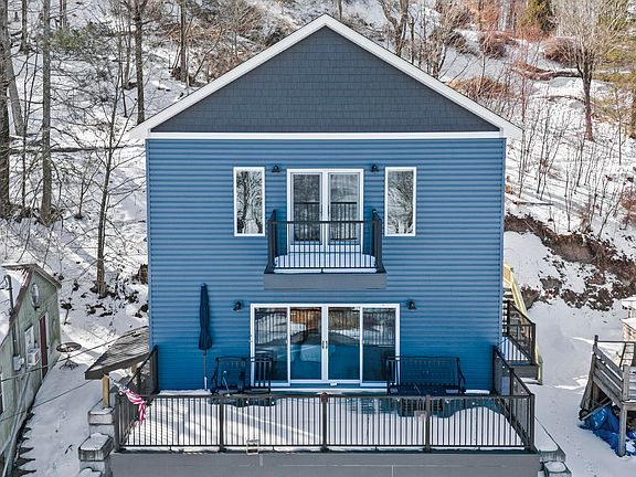 3rd image of 109 Paradise Rd E