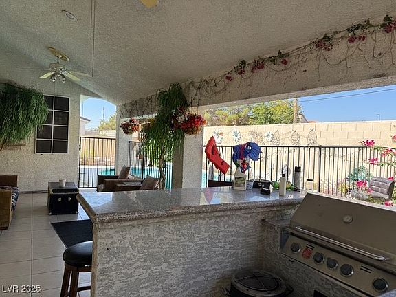 2nd image of 5513 Green Willow St