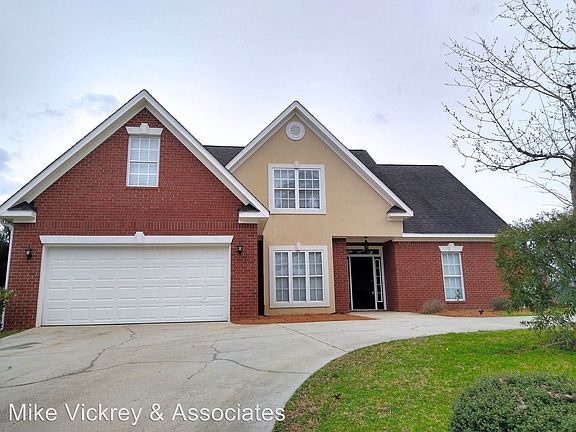 2nd image of 4261 Aerie Cir