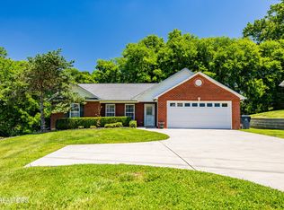 4112 Riverstone Ln, Knoxville, TN 37918