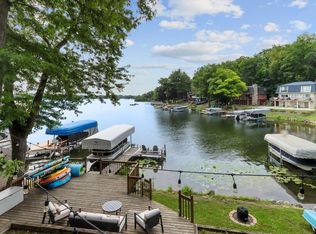 W5495 Rocky Rd, Elkhorn, WI 53121