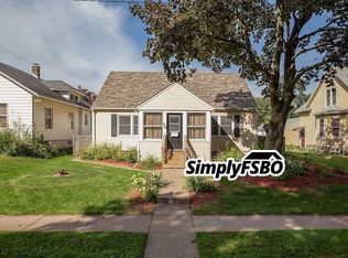 1720 N Howell St, Davenport, IA 52804