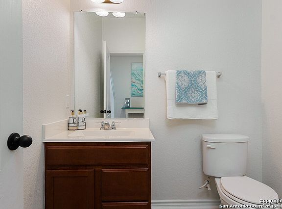 4th image of 2097 Brandywine Dr