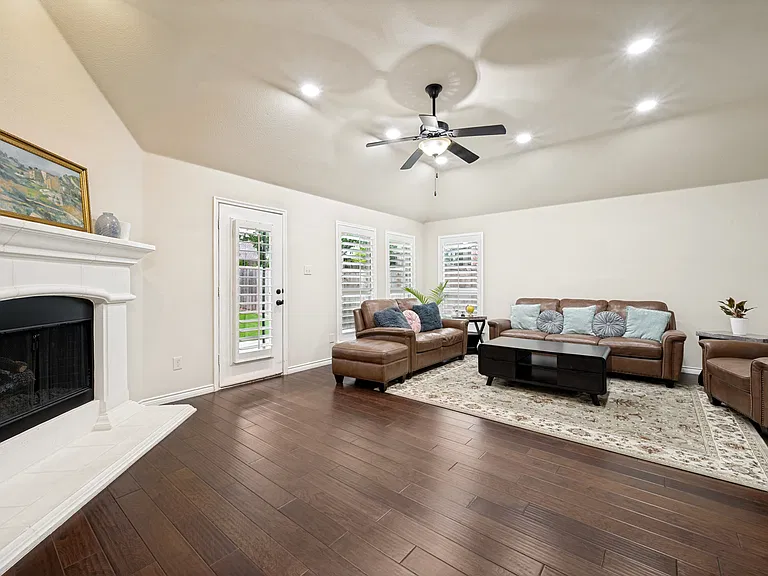 10408 Old Eagle River Ln — Photo 8