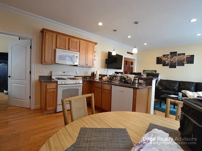 5 Benson St #1 — Photo 9
