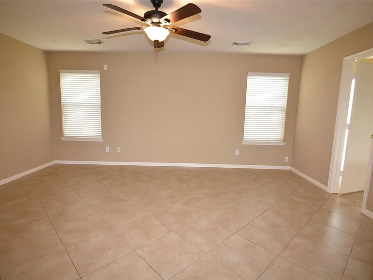 3903 Brighton Springs Ln — Photo 12