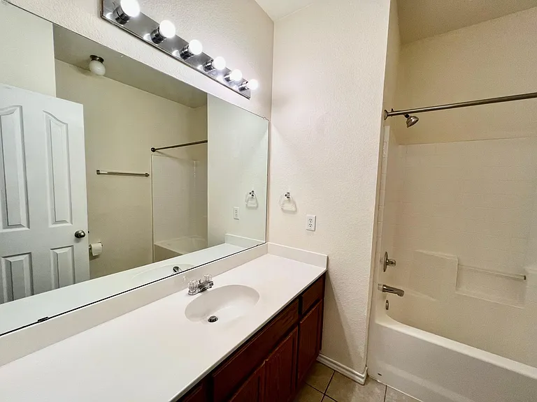 850 Mirabell Ct #850 — Photo 11