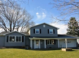 19 Castleview Dr, Rochester, NY 14622