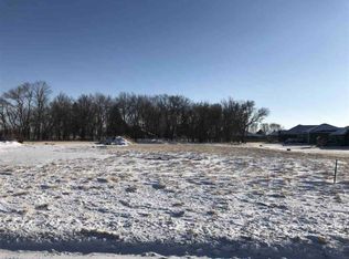 418 Wood Meadows Dr, Sergeant Bluff, IA 51054