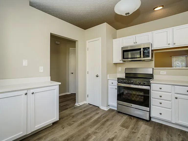 1551 Covina Dr — Photo 9
