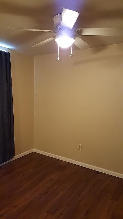 2nd image of 109 E 3rd St APT 03