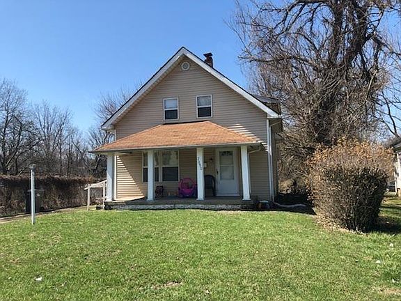 2nd image of 3352 N Sherman Dr
