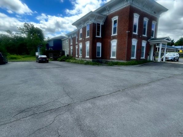 1 Bridge St #2
